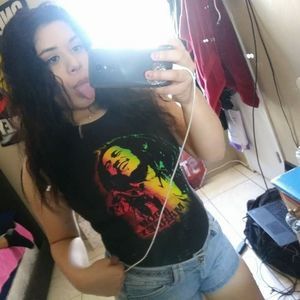 Meet your Posher, Abby